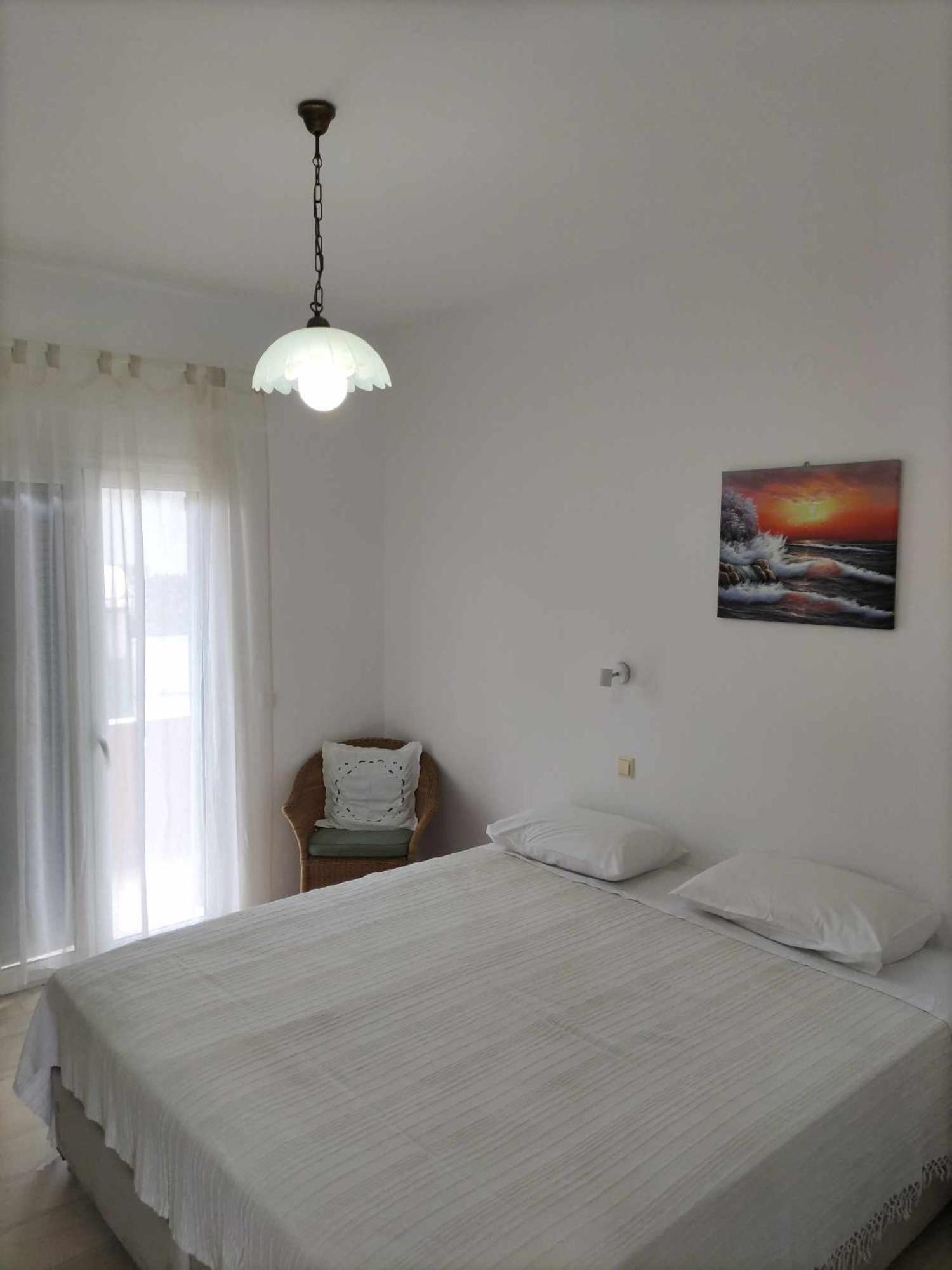 Alexandra'S Apartments Acharavi  Ngoại thất bức ảnh